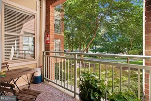 1851 Stratford Park Pl, Reston, VA 20190 - Photo 9