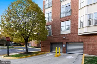 1851 Stratford Park Pl, Reston, VA 20190 - Photo 27
