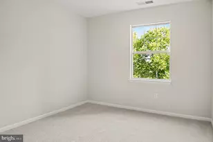 12956 Centre Park Cir, Herndon, VA 20171 - Photo 15