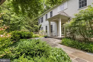 11103 Burywood Ln, Reston, VA 20194 - Photo 3
