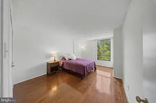 1800 Old Meadow Rd, McLean, VA 22102 - Photo 9