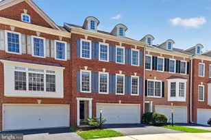 12003 Mill Rock Dr, Fairfax, VA 22030 - Photo 3