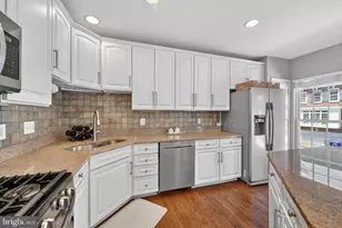 12003 Mill Rock Dr, Fairfax, VA 22030 - Photo 29
