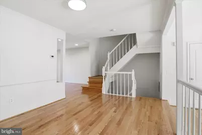 3946 Valley Ridge Drive, Fairfax, VA 22033 - Photo 9