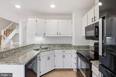 3946 Valley Ridge Drive, Fairfax, VA 22033 - Photo 13