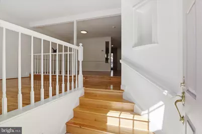 3946 Valley Ridge Drive, Fairfax, VA 22033 - Photo 3
