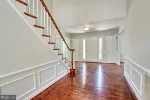 8722 Foxhall Terrace, Fairfax Station, VA 22039 - Photo 7
