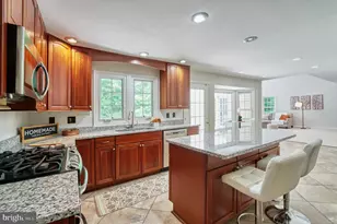 8722 Foxhall Terrace, Fairfax Station, VA 22039 - Photo 13