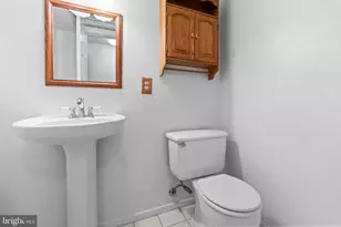 7871 Godolphin Dr, Springfield, VA 22153 - Photo 39