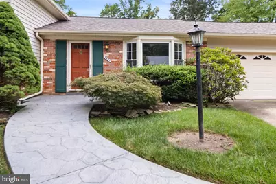 7871 Godolphin Drive, Springfield, VA 22153 - Photo 3