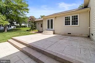 7871 Godolphin Dr, Springfield, VA 22153 - Photo 7