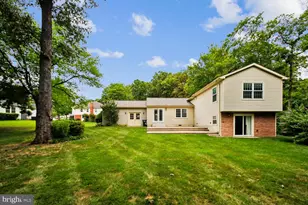 7871 Godolphin Dr, Springfield, VA 22153 - Photo 7