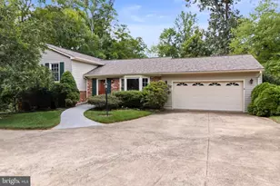 7871 Godolphin Dr, Springfield, VA 22153 - Photo 1
