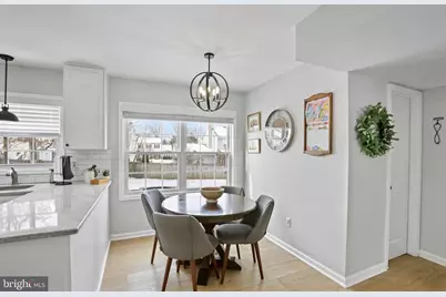 1323 April Way, Herndon, VA 20170 - Photo 9