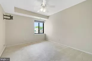 10221 Valentino Dr, Oakton, VA 22124 - Photo 25