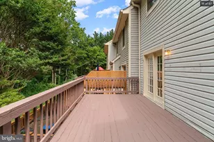 3906 Valley Ridge Dr, Fairfax, VA 22033 - Photo 19
