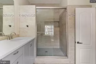 3906 Valley Ridge Dr, Fairfax, VA 22033 - Photo 29