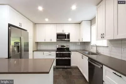 3906 Valley Ridge Drive, Fairfax, VA 22033 - Photo 15