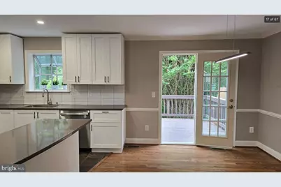 3906 Valley Ridge Drive, Fairfax, VA 22033 - Photo 17