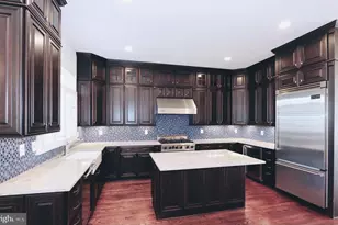 6758 Darrells Grant Pl, Falls Church, VA 22043 - Photo 11