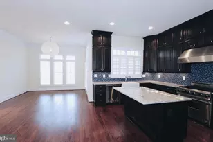 6758 Darrells Grant Pl, Falls Church, VA 22043 - Photo 9