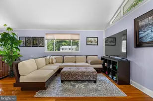 8304 Harland Dr, Springfield, VA 22152 - Photo 7
