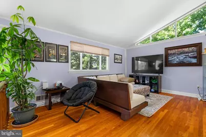 8304 Harland Drive, Springfield, VA 22152 - Photo 5