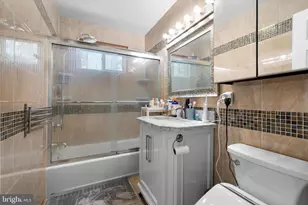 8304 Harland Dr, Springfield, VA 22152 - Photo 25
