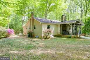 4704 Sandra Ln, Fairfax, VA 22030 - Photo 3