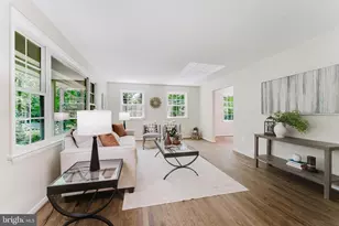 4704 Sandra Ln, Fairfax, VA 22030 - Photo 9