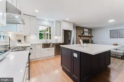 4704 Sandra Lane, Fairfax, VA 22030 - Photo 5