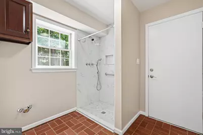 7619 Huntmaster Lane, McLean, VA 22102 - Photo 17