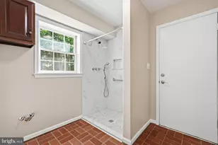 7619 Huntmaster Ln, McLean, VA 22102 - Photo 17