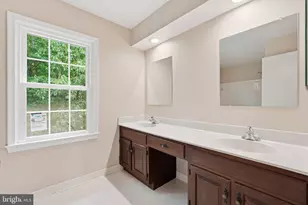 7619 Huntmaster Ln, McLean, VA 22102 - Photo 21