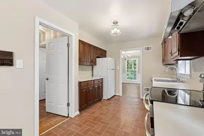 7619 Huntmaster Lane, McLean, VA 22102 - Photo 5