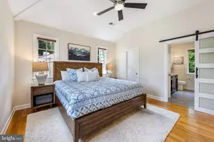 6456 Maplewood Dr, Falls Church, VA 22041 - Photo 13