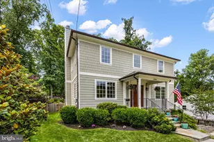 6456 Maplewood Dr, Falls Church, VA 22041 - Photo 27