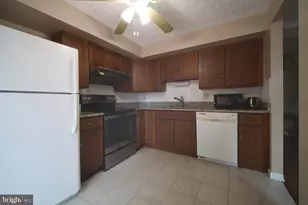 5935 Spruce Run Ct, Centreville, VA 20121 - Photo 7