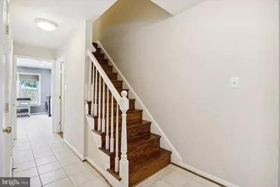 1804 Golf View Court, Reston, VA 20190 - Photo 3
