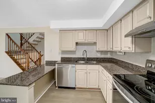 7516 Aspenpark Rd, Lorton, VA 22079 - Photo 15