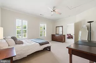 7818 Crownhurst Ct, McLean, VA 22102 - Photo 35
