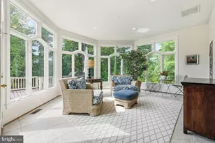 7818 Crownhurst Ct, McLean, VA 22102 - Photo 17