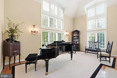 7818 Crownhurst Court, McLean, VA 22102 - Photo 13
