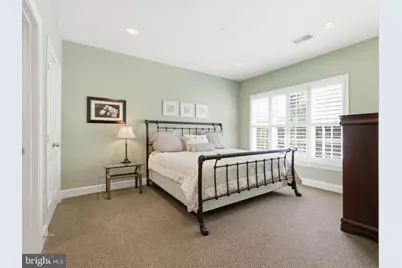7818 Crownhurst Court, McLean, VA 22102 - Photo 47