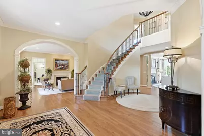 7818 Crownhurst Court, McLean, VA 22102 - Photo 11