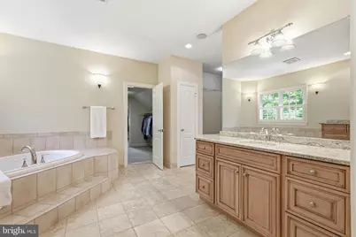 7818 Crownhurst Court, McLean, VA 22102 - Photo 29