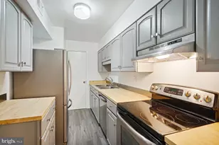 5900 Prince George Dr, Springfield, VA 22152 - Photo 3