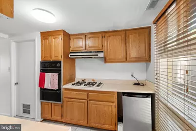 7877 Patriot Drive, Annandale, VA 22003 - Photo 11