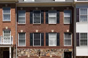 4658 Hummingbird Ln, Fairfax, VA 22033 - Photo 1