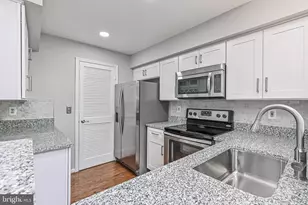 5601 Willoughby Newton Dr, Centreville, VA 20120 - Photo 17